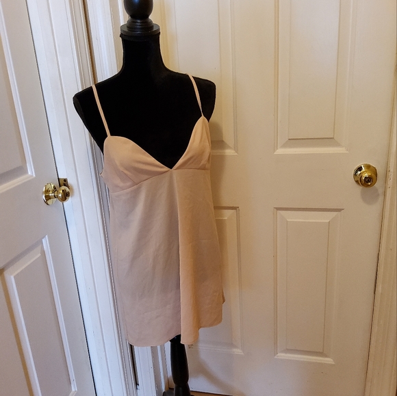 🍋For Love and Lemons Mini Length Nude V-Neck Slip - MEDIUM - Picture 2 of 11